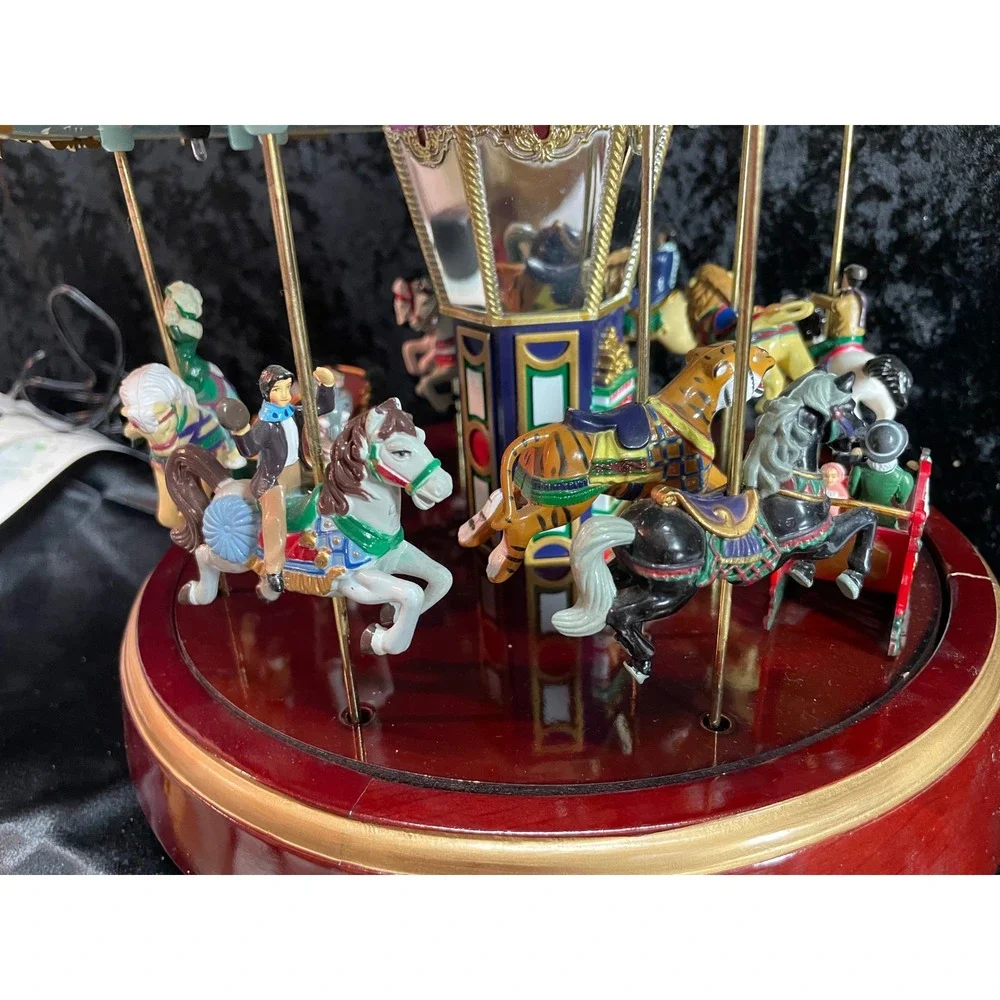 Mr Christmas Grand Carousel Original Classics Musical Box 30 Songs Adapter Works - Picture 16 of 16